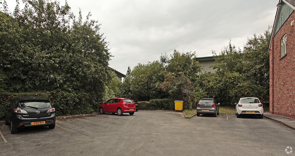 Lower Meadow Rd, Wilmslow en alquiler - Foto del edificio - Imagen 3 de 3