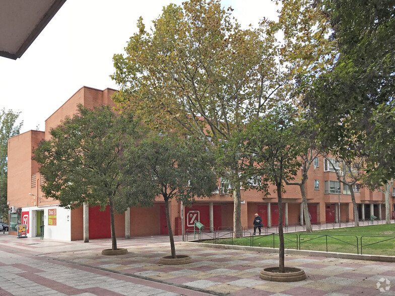 Plaza Antonio Machado, 5, Rivas-Vaciamadrid, Madrid en alquiler - Foto del edificio - Imagen 2 de 4