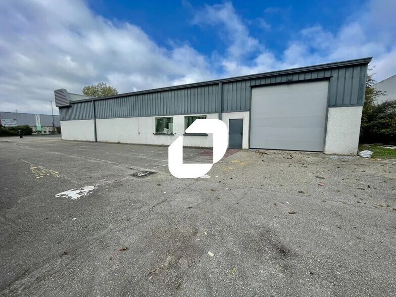 3 Rue Louis Saillant, Vaulx-en-Velin en alquiler - Foto del edificio - Imagen 2 de 17