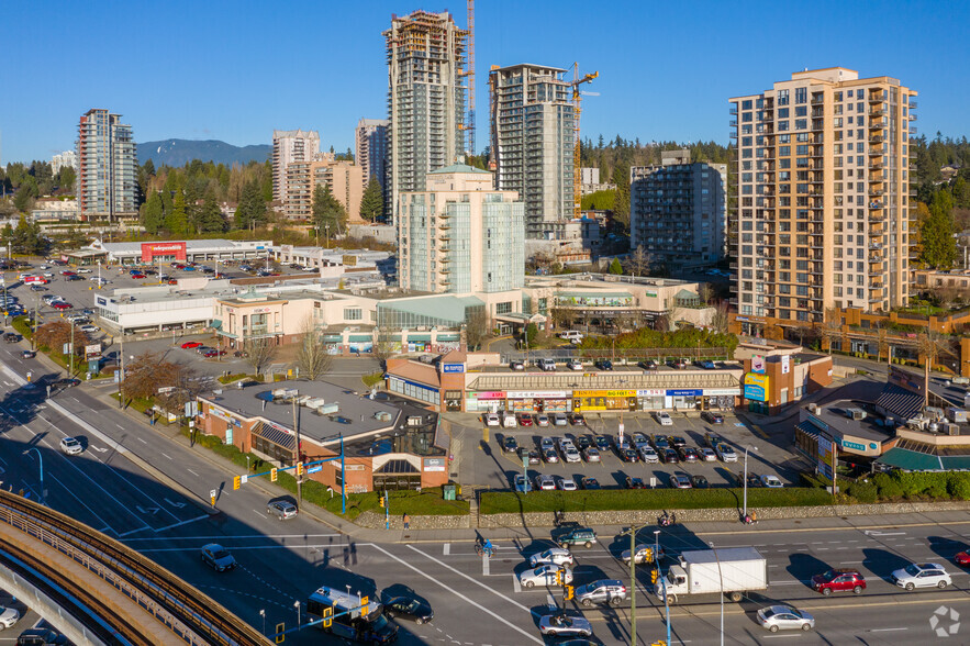 405 North Rd, Coquitlam, BC en alquiler - Foto del edificio - Imagen 3 de 4