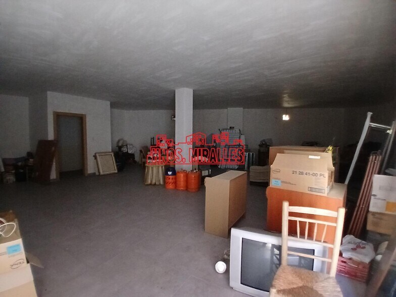 Local en Aspe, Alicante en venta - Foto del interior - Imagen 2 de 4