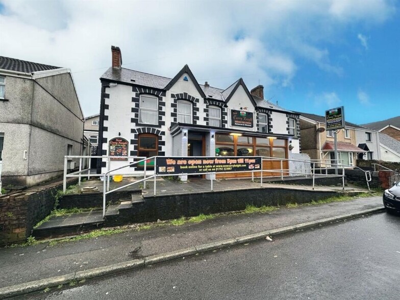 18-20 Queens Rd, Neath en alquiler - Foto del edificio - Imagen 1 de 1