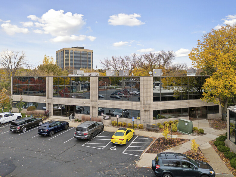 7250 Metro Blvd, Edina, MN en alquiler - Foto del edificio - Imagen 1 de 10