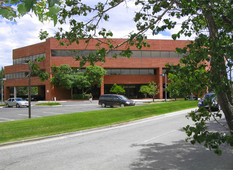 5950 S Willow Dr, Greenwood Village, CO en alquiler - Foto del edificio - Imagen 1 de 2