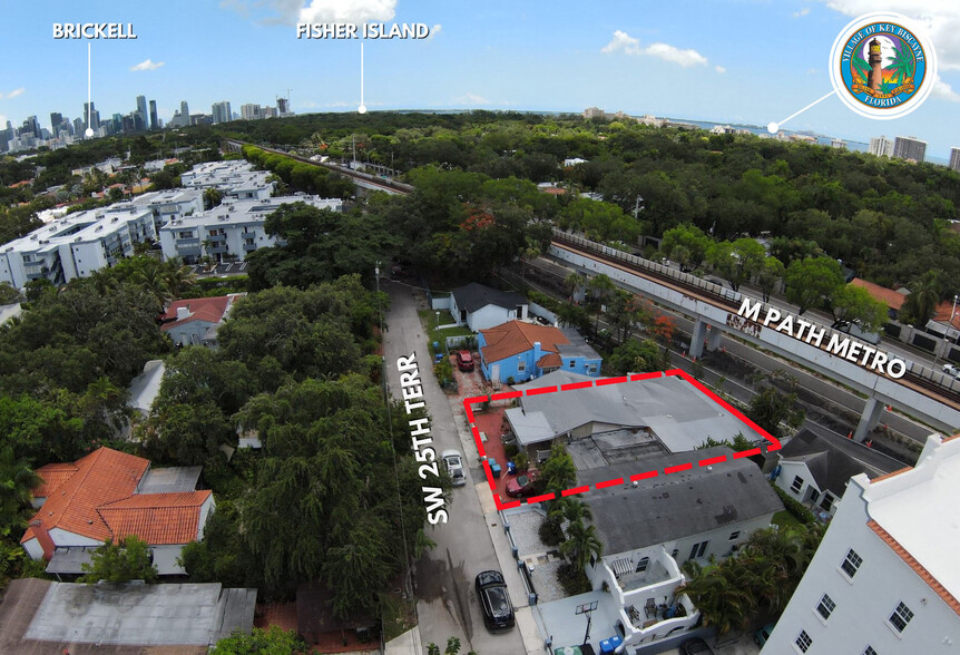 1866 SW 25th Ter, Miami, FL en venta - Foto principal - Imagen 1 de 7