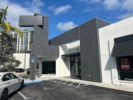 9775 S Dixie Hwy, Miami FL - Inmueble