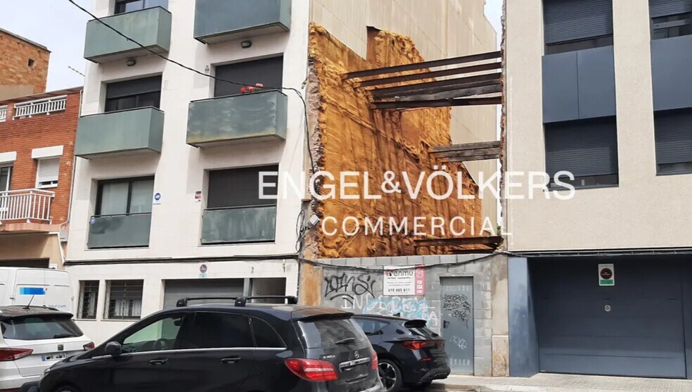 Terreno en Sabadell, Barcelona en venta - Foto del edificio - Imagen 2 de 2
