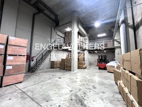 Nave en Badalona, Barcelona en alquiler Foto del interior- Imagen 1 de 14