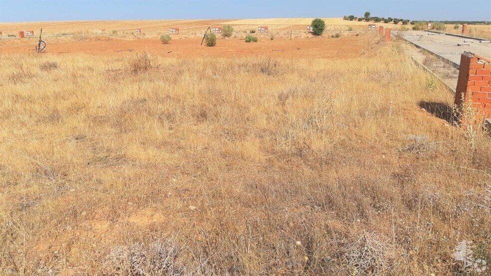 Calle de Mediterráneo, 3, Villanueva de la Torre, Guadalajara en venta - Foto del edificio - Imagen 3 de 4