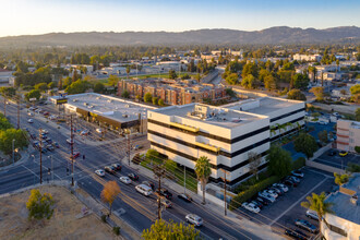 6800 Owensmouth Ave, Woodland Hills, CA - VISTA AÉREA  vista de mapa - Image1