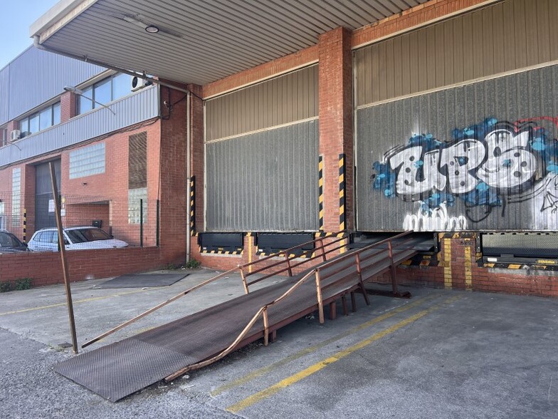 Nave en Sant Boi de Llobregat, Barcelona en alquiler - Foto del edificio - Imagen 2 de 7