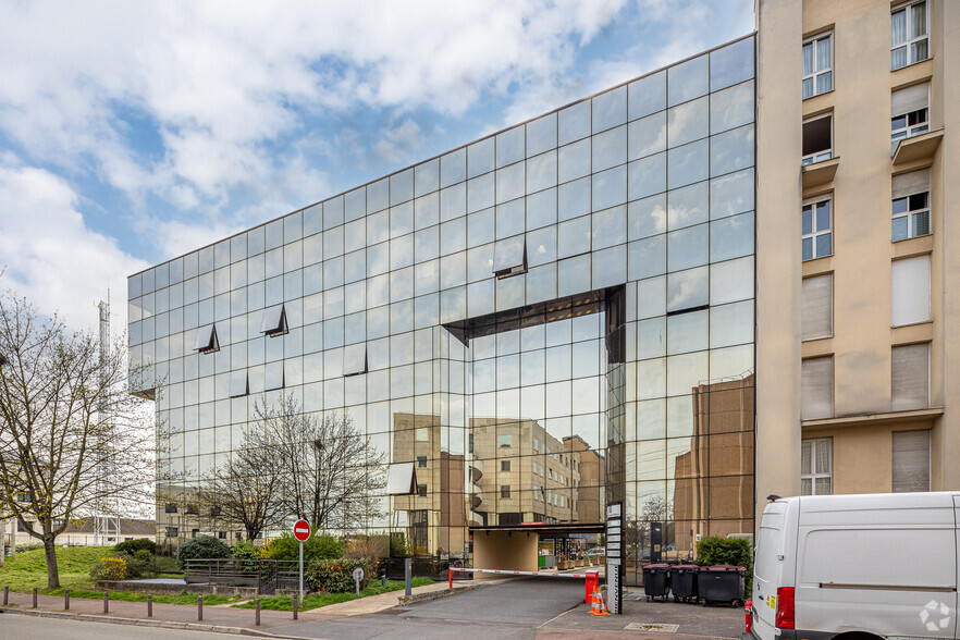 1 Rue De La Croix Des Maheux, Cergy en alquiler - Foto del edificio - Imagen 3 de 3