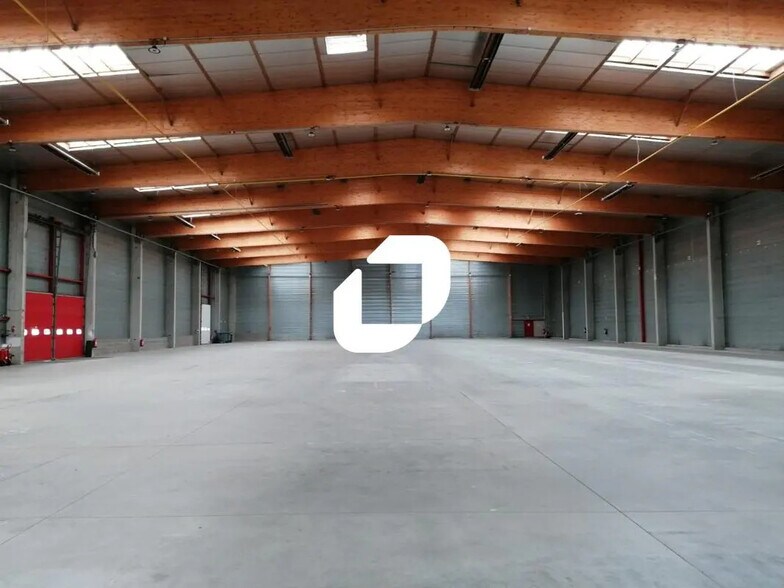 772 Rue De L'Industrie, Saint-André-de-Corcy en alquiler - Foto principal - Imagen 1 de 24