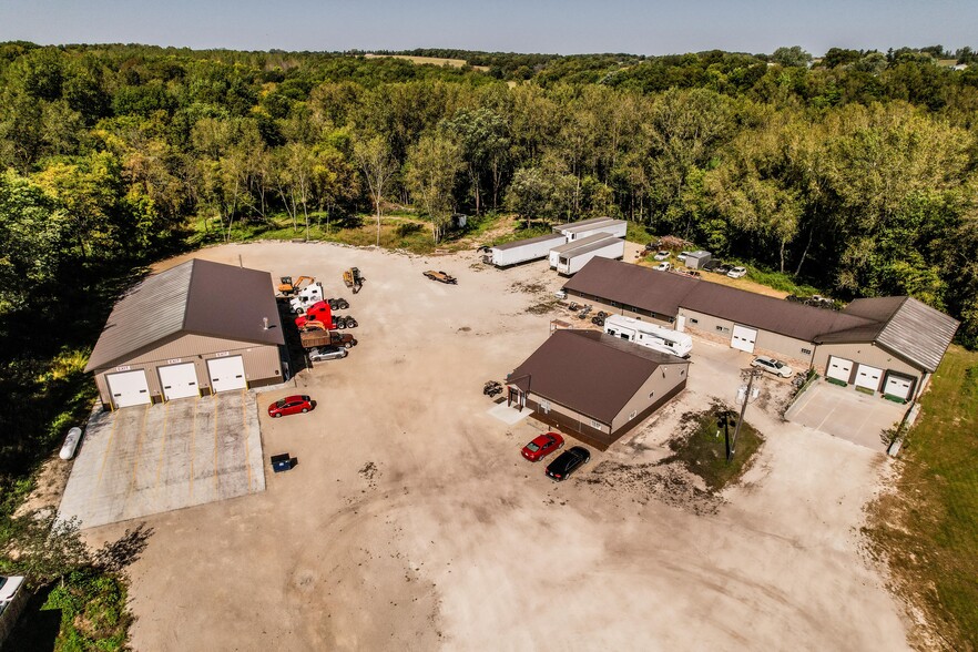 145 Railroad Ave, Ellsworth, WI en alquiler - Foto del edificio - Imagen 1 de 33