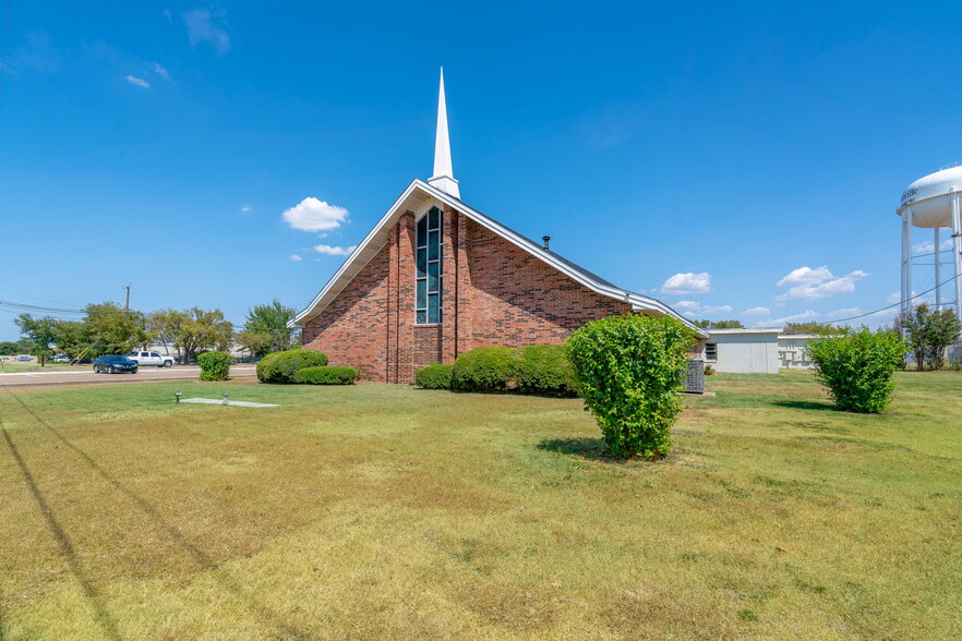 200 Carr Ln, Duncanville, TX en venta - Foto del edificio - Imagen 3 de 11