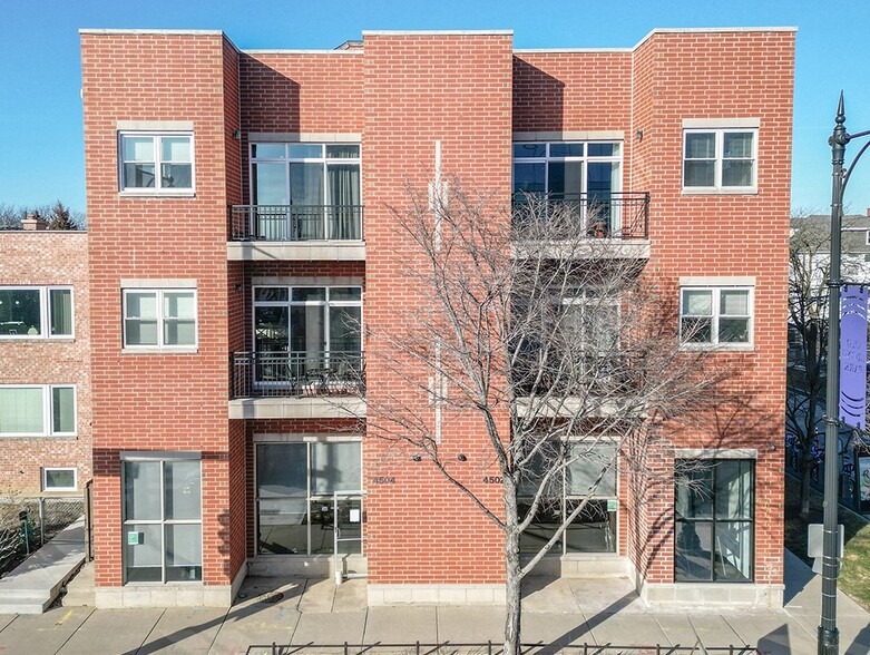 4504 W Irving Park Rd, Chicago, IL en venta - Foto del edificio - Imagen 1 de 9