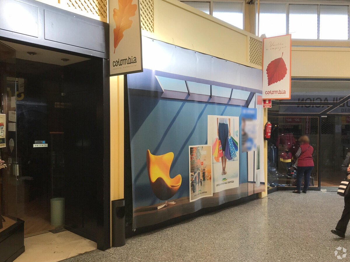 Avenida Bucaramanga, 2, Madrid, MAD 28033 - Unidad Puerta 209, Esc. 1 - - Foto del interior - Image 2 of 2