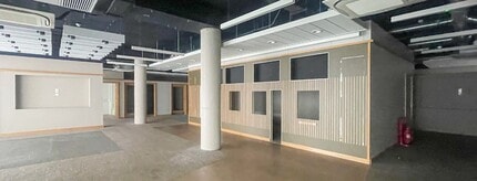 33-37 Victoria Rd, Farnborough en alquiler Foto del interior- Imagen 2 de 4