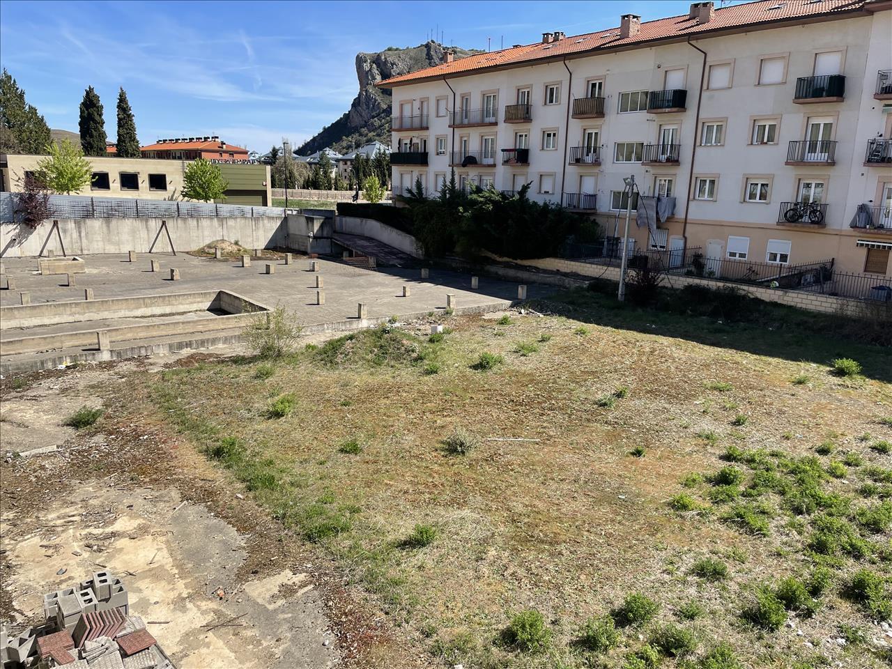 Calle Eliseo Cadarso, Ezcaray, La Rioja en venta Foto del edificio- Imagen 1 de 16