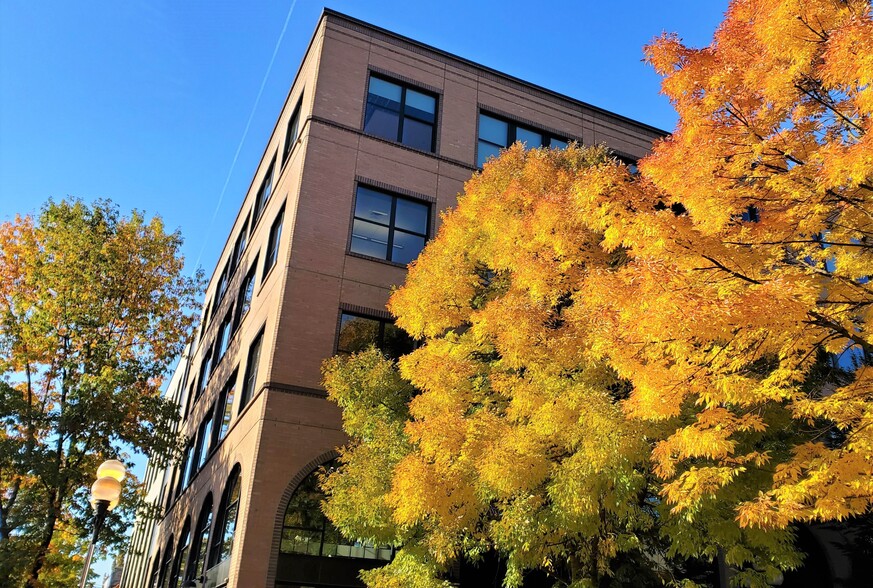 44 W Broadway, Eugene, OR en alquiler - Foto del edificio - Imagen 3 de 14