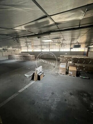 Más detalles de 15 Rue De Marclan, Muret - Nave en alquiler