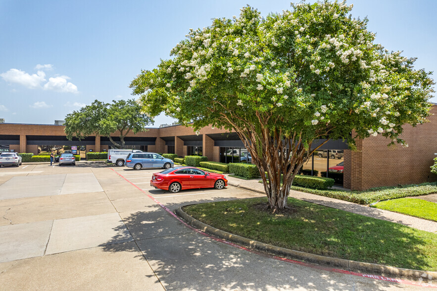 11498 Luna Rd, Farmers Branch, TX en alquiler - Foto del edificio - Imagen 1 de 48