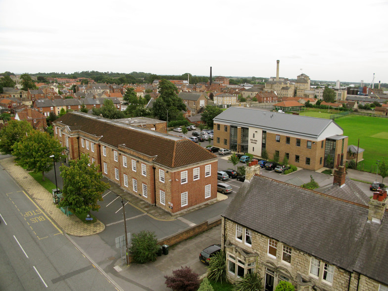 Station Rd, Church Fenton en alquiler - Vista aérea - Imagen 3 de 25