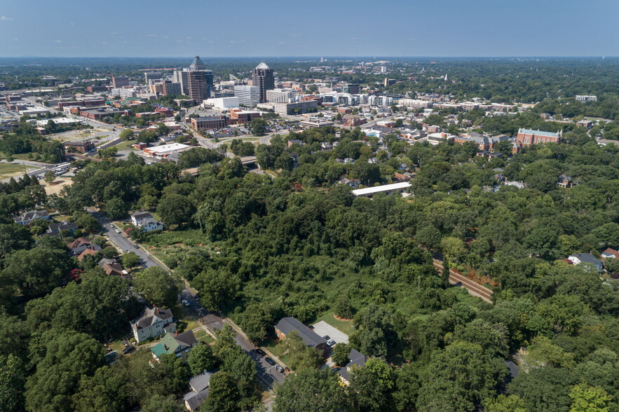 677 Chestnut St, Greensboro, NC en venta - Foto del edificio - Imagen 3 de 8