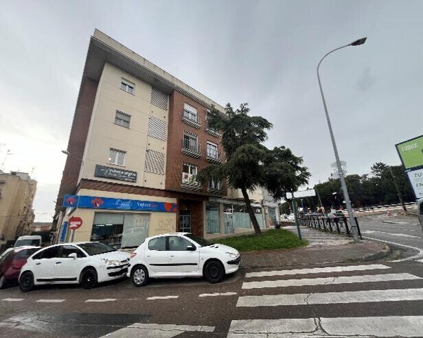 Local en Mérida en venta - Foto del edificio - Imagen 2 de 3