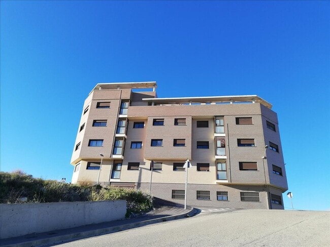 Más detalles de Carrer Olocau, 62, Benaguasil - Local en venta