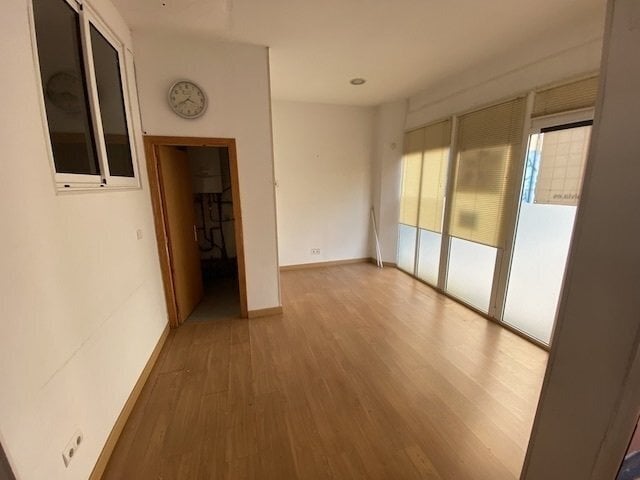 Local en Ponferrada, León en venta - Foto del edificio - Imagen 3 de 8