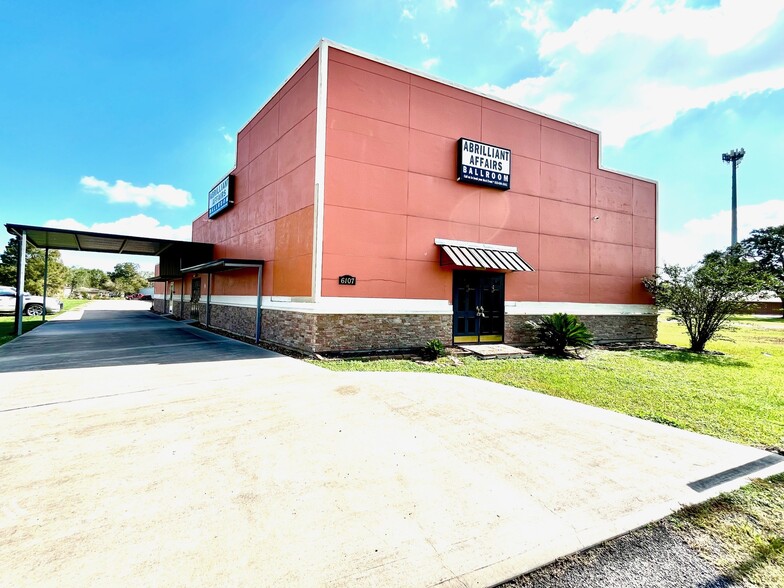 6107 FM 521 Rd, Rosharon, TX en venta - Foto del edificio - Imagen 1 de 10