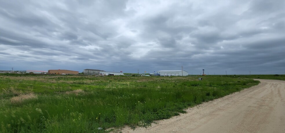 Lot 6, 58th St St NW, Williston, ND en venta - Foto del edificio - Imagen 3 de 6