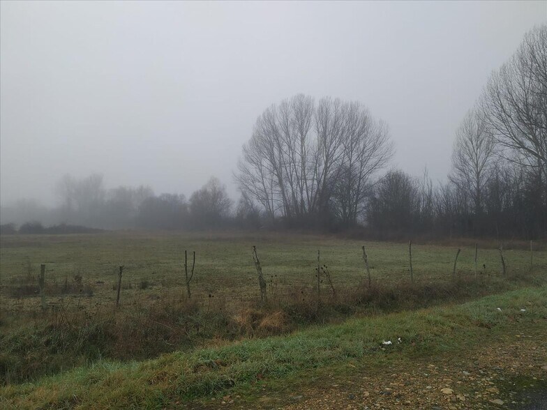 Terreno en Chozas de Abajo en venta - Foto del edificio - Imagen 3 de 9