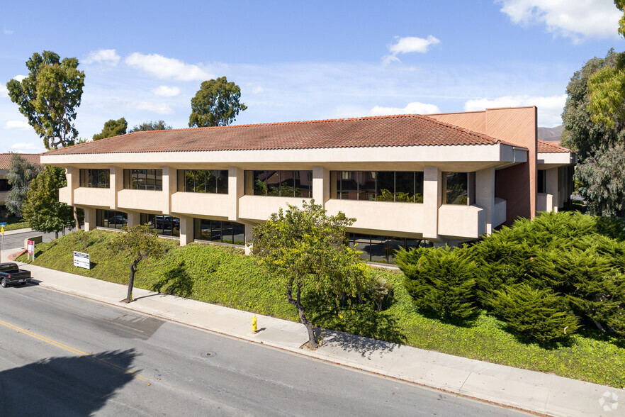 260 Maple Ct, Ventura, CA en alquiler - Foto del edificio - Imagen 3 de 14