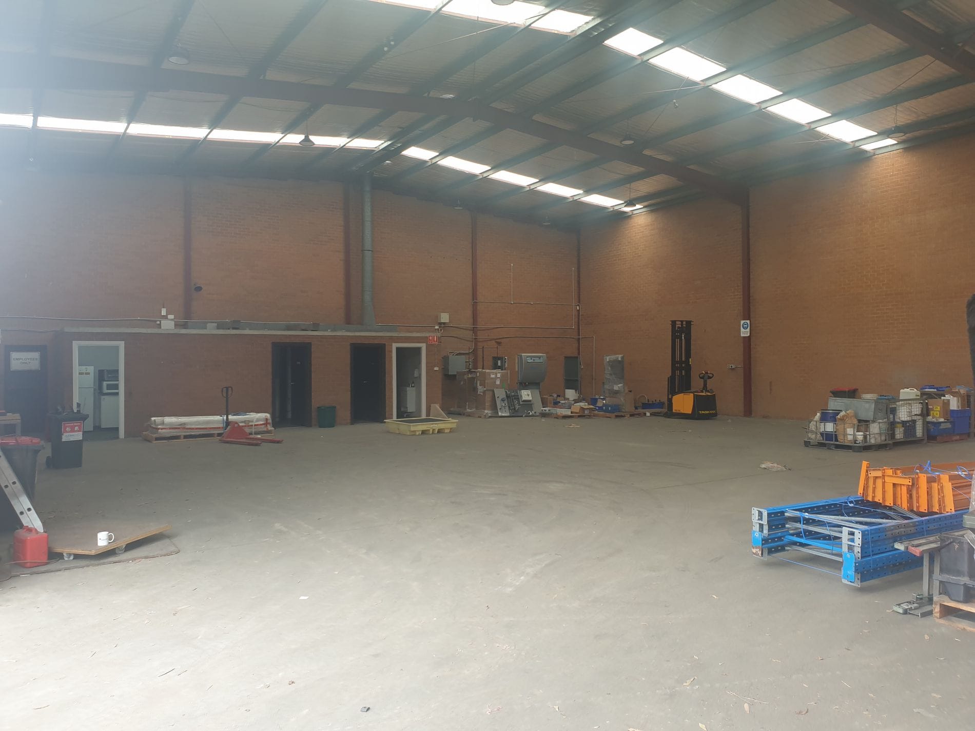 9 Helles Ave, Moorebank en alquiler Foto del interior- Imagen 1 de 2