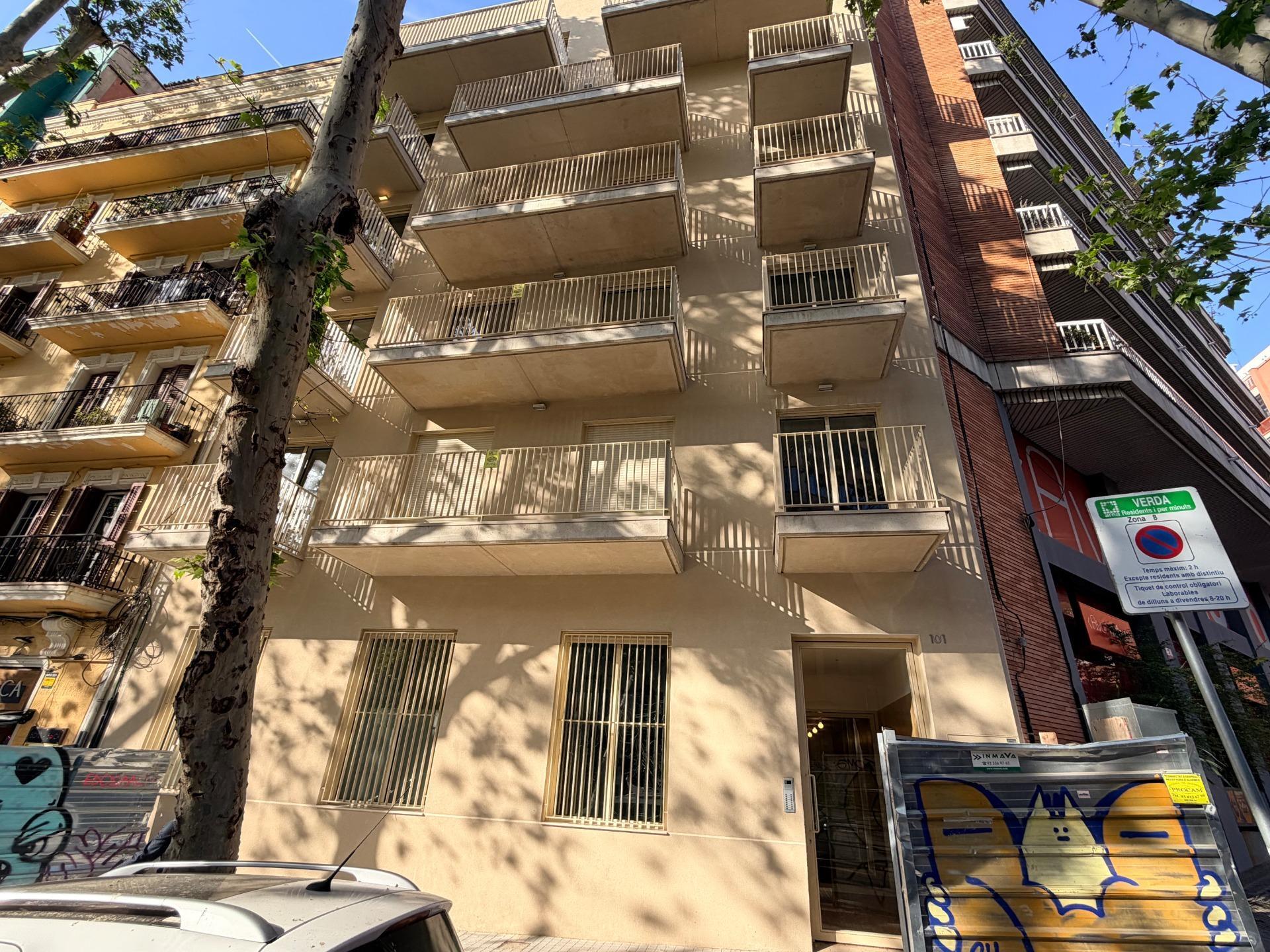 Edificio residencial en Barcelona, Barcelona en venta Foto del edificio- Imagen 1 de 5