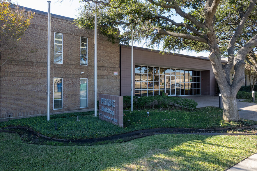 4717 Fletcher Ave, Fort Worth, TX en venta - Foto del edificio - Imagen 1 de 16