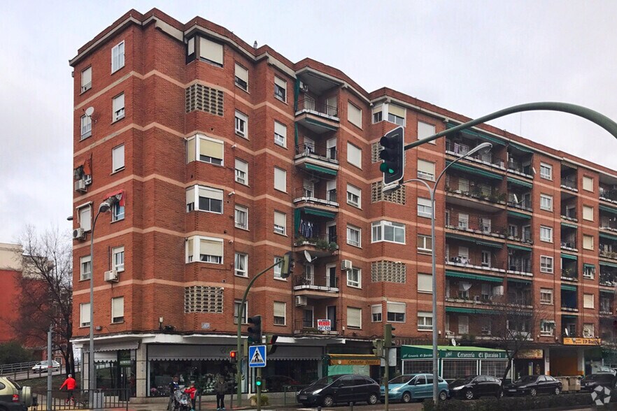 Avenida Francisco Aguirre, 206, Talavera De La Reina, Toledo en venta - Foto del edificio - Imagen 1 de 2