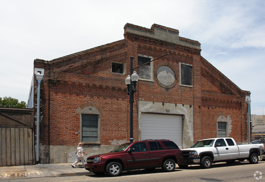 851 Magazine St, New Orleans, LA en alquiler - Foto del edificio - Imagen 2 de 5