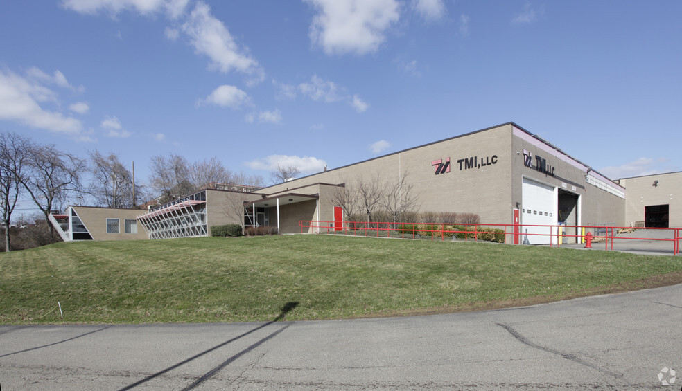 5350 Campbells Run Rd, Pittsburgh, PA en alquiler - Foto del edificio - Imagen 1 de 4