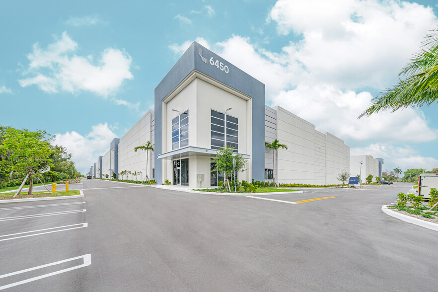 6550 NW 97th Ave, Doral, FL en alquiler - Foto del edificio - Imagen 3 de 6