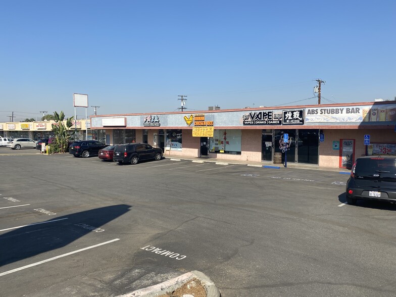 19223-19235 Colima Rd, Rowland Heights, CA en alquiler - Foto del edificio - Imagen 3 de 4