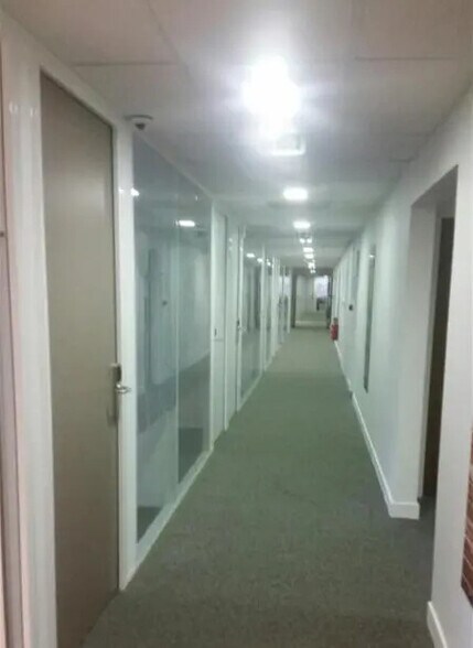 Espacio de coworking en Montigny-le-Bretonneux en alquiler - Foto del interior - Imagen 2 de 8