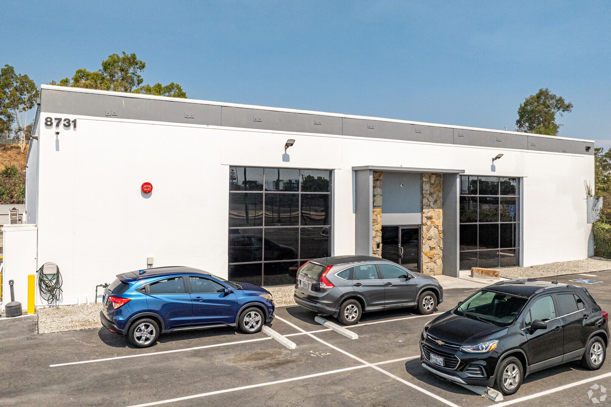 8731 & 8741 Pioneer Blvd, Santa Fe Springs, CA en venta Foto del edificio- Imagen 1 de 35