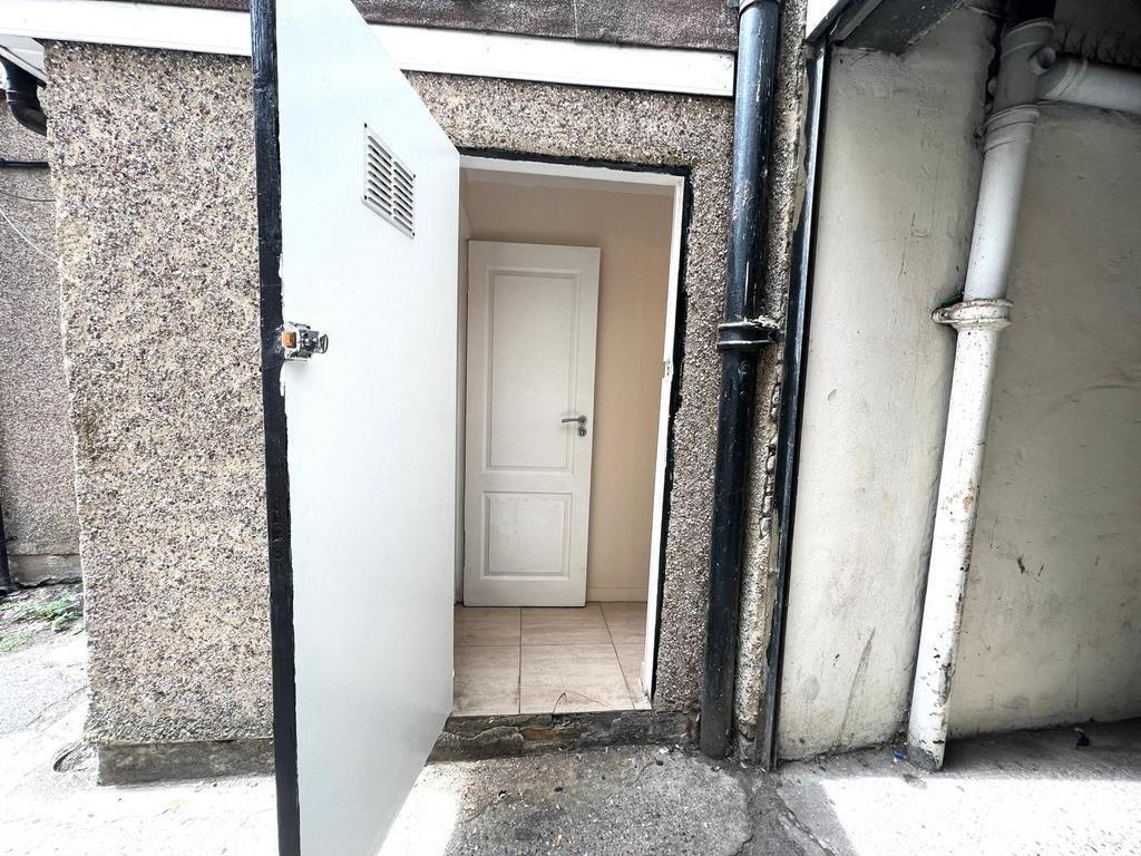 84-86 High St, Southall en alquiler Foto del edificio- Imagen 1 de 11