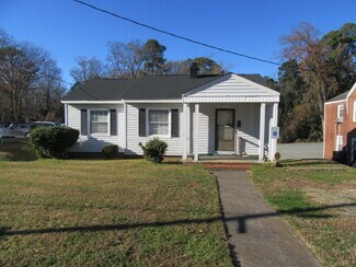 Más detalles de 512 Carthage St, Sanford, NC - Oficina en venta