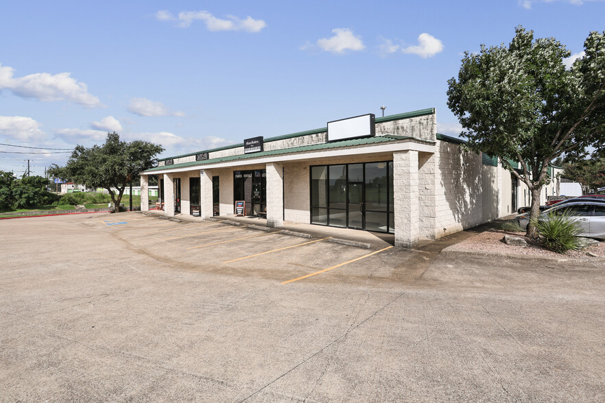 11190 Circle Dr, Austin, TX en alquiler - Foto del edificio - Imagen 1 de 6