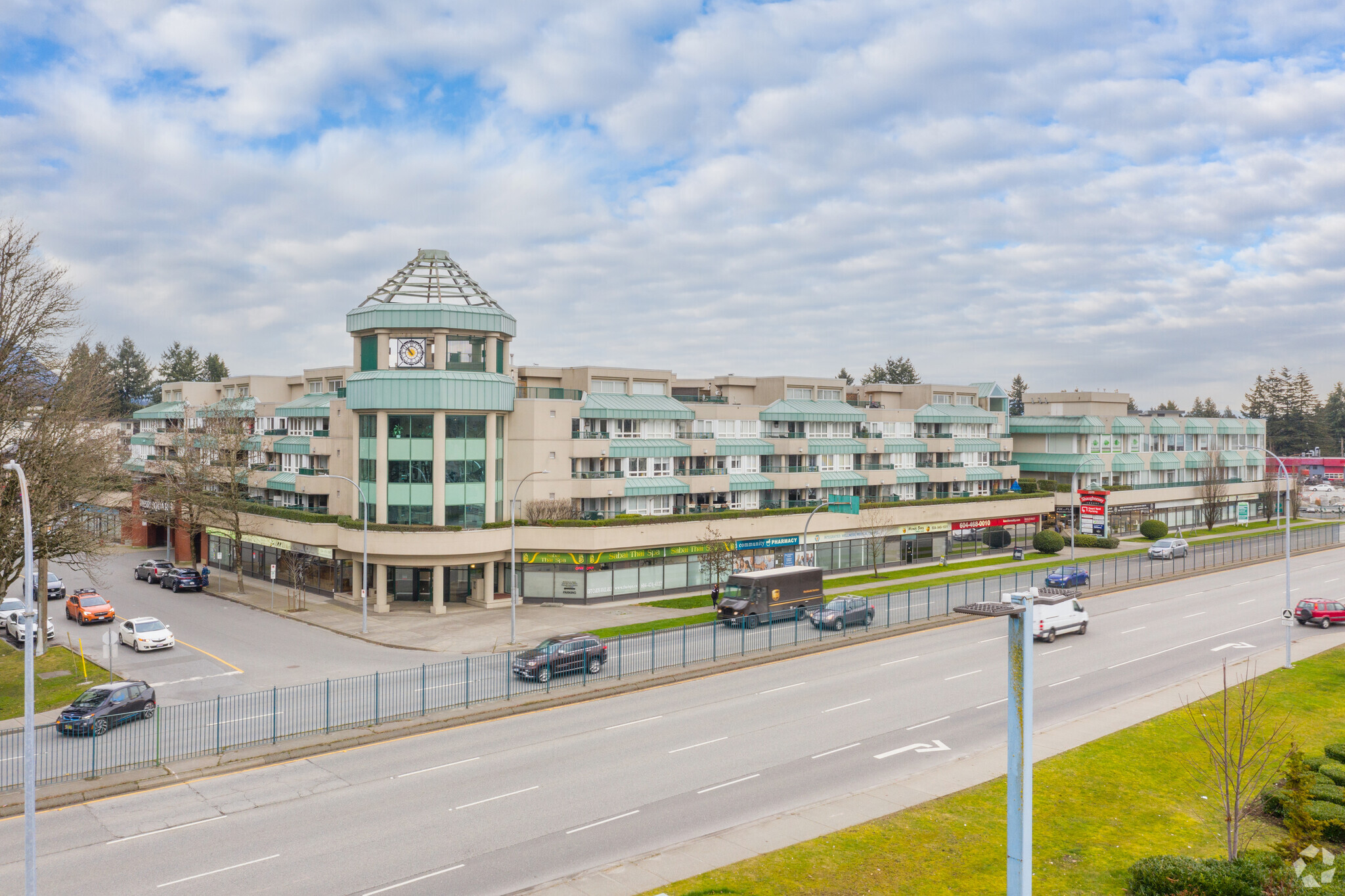 2099 Lougheed Hwy, Port Coquitlam, BC en venta Foto principal- Imagen 1 de 19