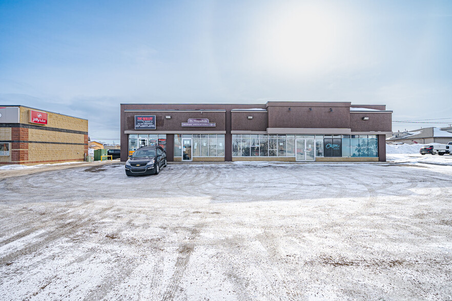 5629 44 St, Lloydminster, AB en alquiler - Foto del edificio - Imagen 2 de 12